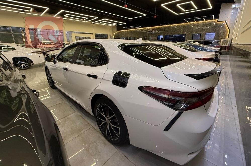 تۆیۆتا کامری